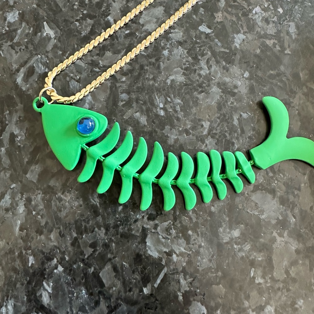 Línea by Louis Dell’Olio Fish Necklace